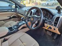 2016 Porsche Cayenne 92A image 6
