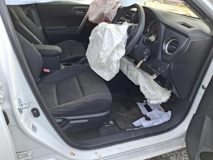 toyota Corolla ZRE182R Feb 2015 Parts & Wrecking