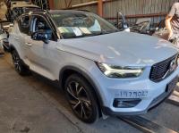 2021 Volvo Xc40 T5 R-DESIGN image 6