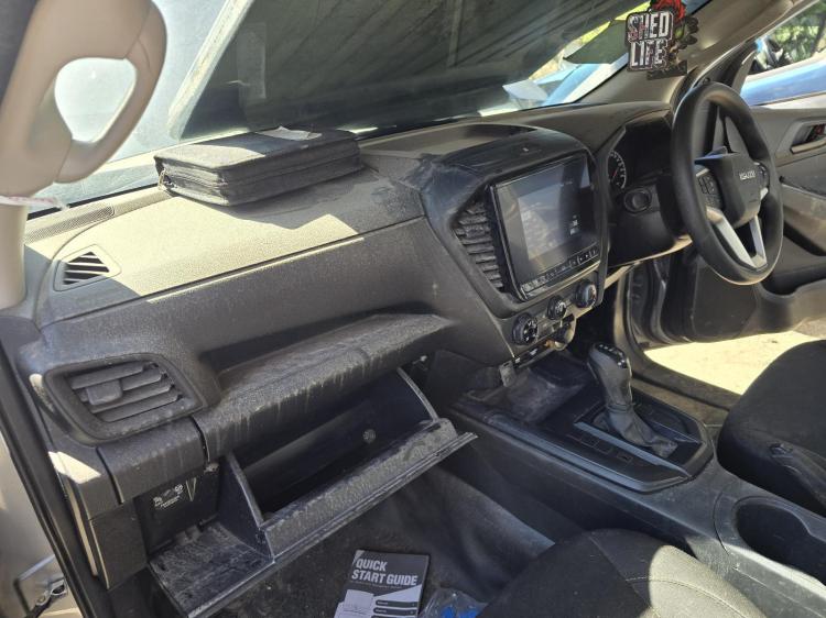 isuzu D Max RG SX Dec 2023 Parts & Wrecking