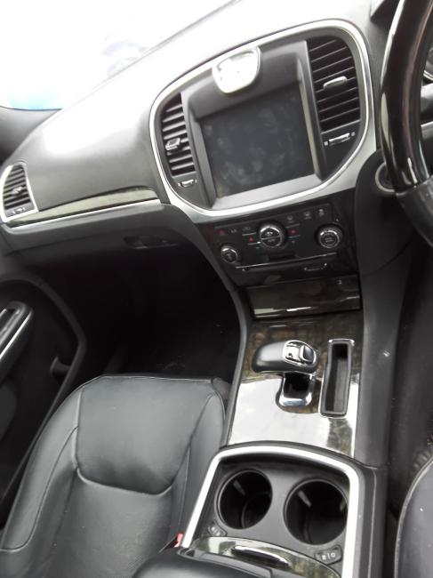 chrysler 300c C Apr 2013 Parts & Wrecking