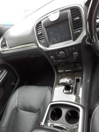 2013 Chrysler 300c C image 6