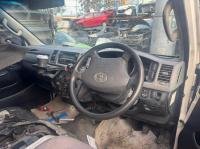 2010 Toyota Hiace image 6