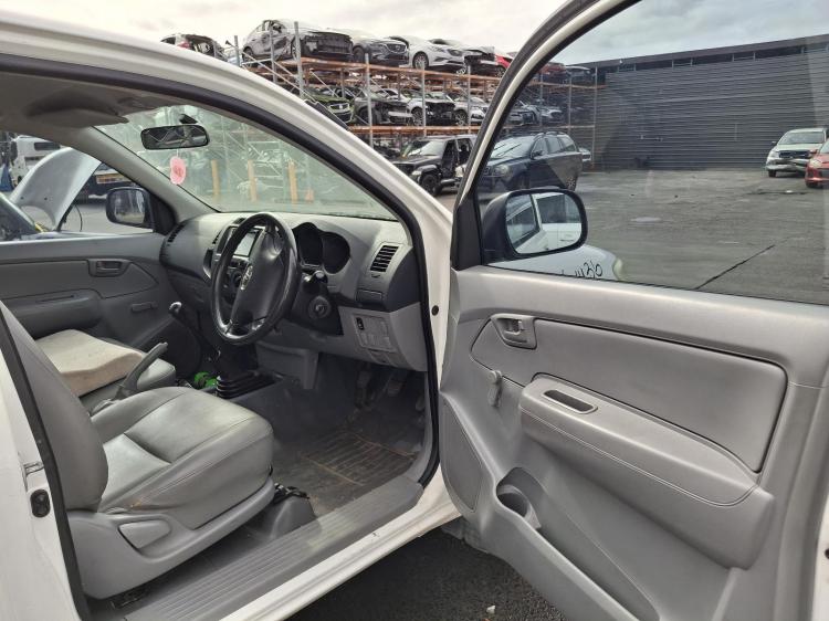 toyota Hilux TGN16R Jan 2011 Parts & Wrecking