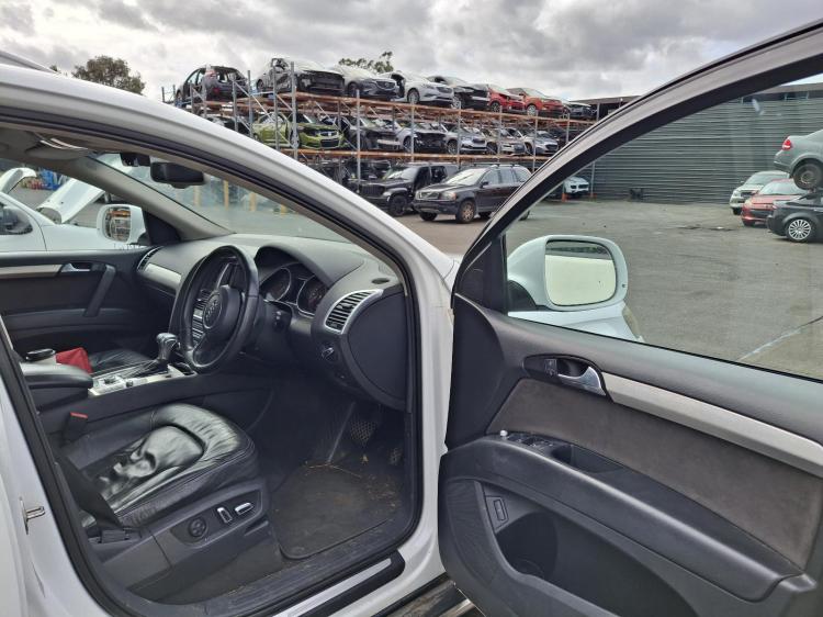 audi Q7 Jan 2012 Parts & Wrecking