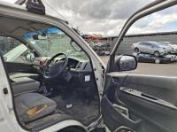 2007 Toyota Hiace TRH201R image 6