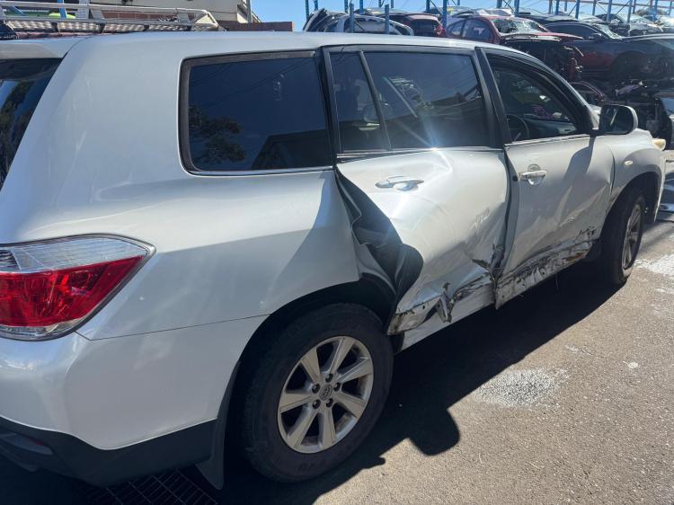 toyota Kluger 2012 Parts & Wrecking