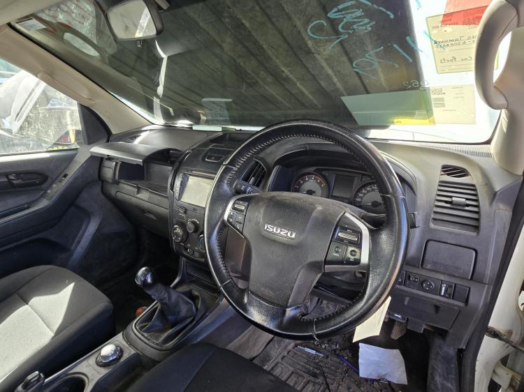 isuzu D Max RC SX Apr 2018 Parts & Wrecking