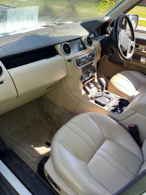 land rover Discovery 4 Jan 2014 Parts & Wrecking