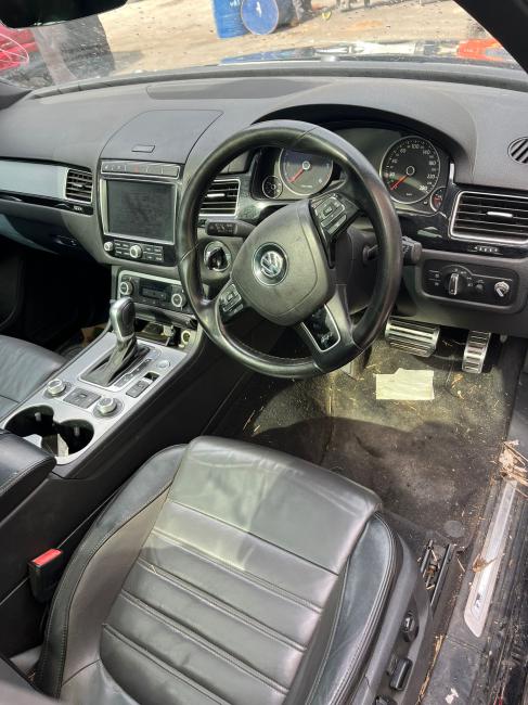 volkswagen Touareg 7P Jul 2016 Parts & Wrecking