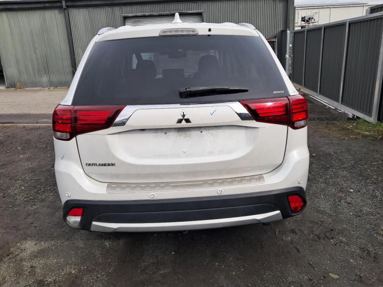 mitsubishi Outlander ZL Feb 2018 Parts & Wrecking