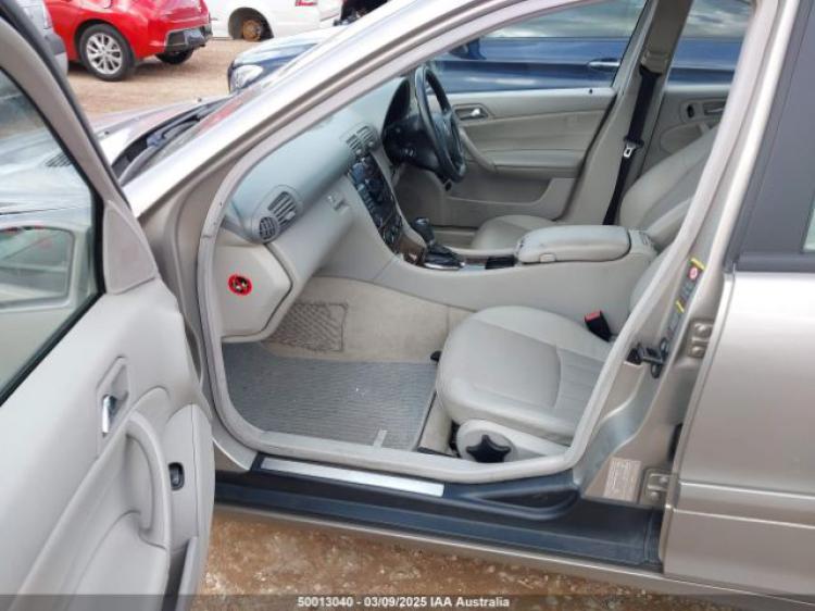 mercedes benz C-class C 180 K 2005 Parts & Wrecking