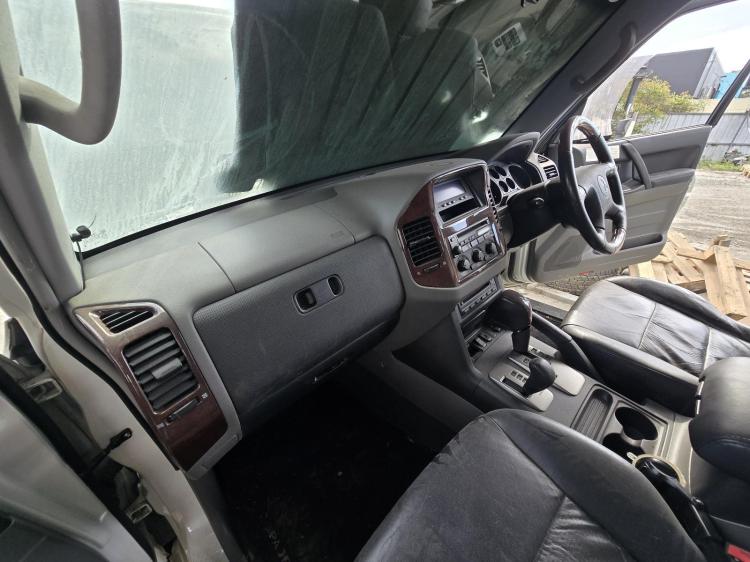 mitsubishi Pajero NP EXCEED Sep 2003 Parts & Wrecking