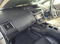 2017 Toyota Prius ZVW40R WAGON image 6