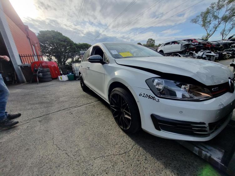 volkswagen Golf 103 TSI HIGHLINE GEN 7 2014 Parts & Wrecking