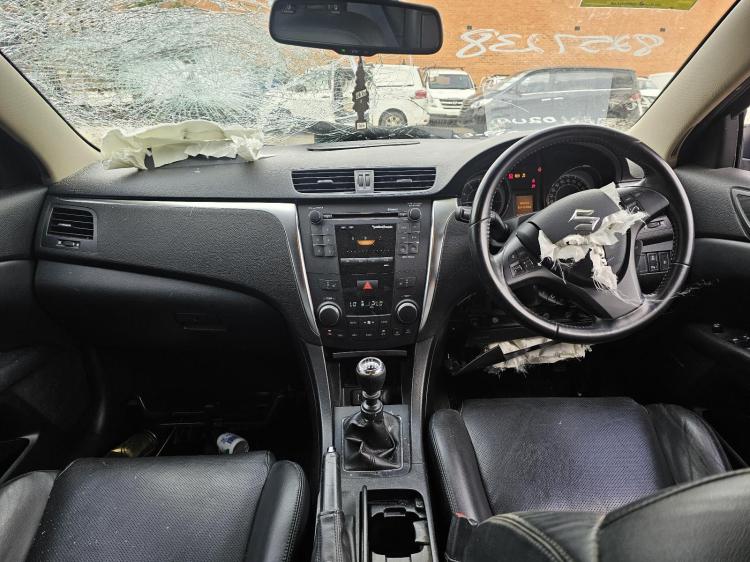 suzuki Kizashi FR PRESTIGE Jan 2012 Parts & Wrecking