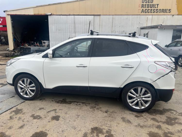 hyundai Ix35 LM SERIES Nov 2011 Parts & Wrecking