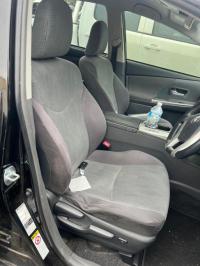 2013 Toyota Prius ZVW40 image 6