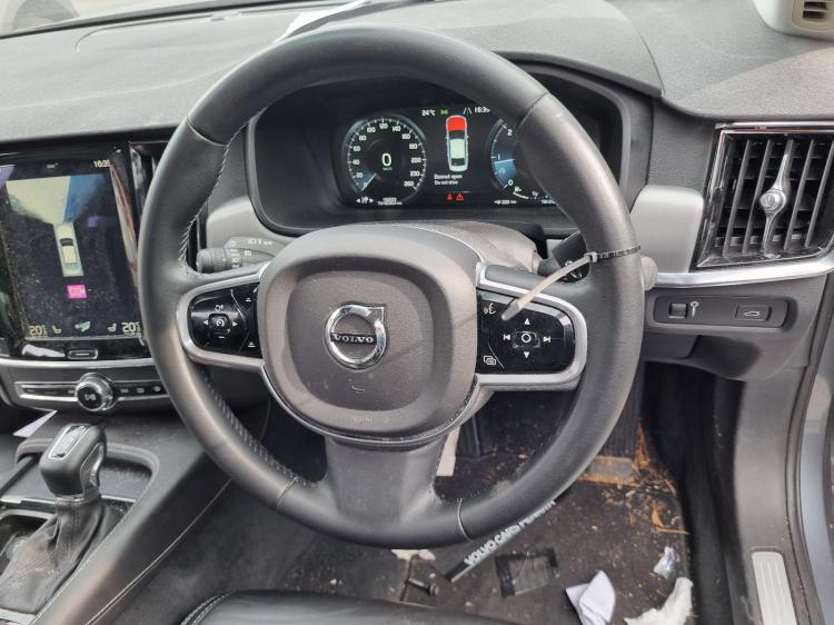 volvo S90 D4 MOMENTUM 2018 Parts & Wrecking
