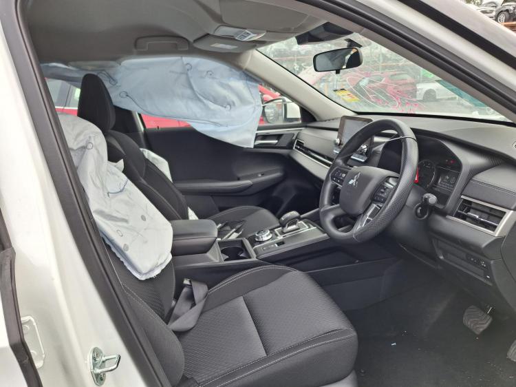 mitsubishi Outlander ZM Nov 2025 Parts & Wrecking