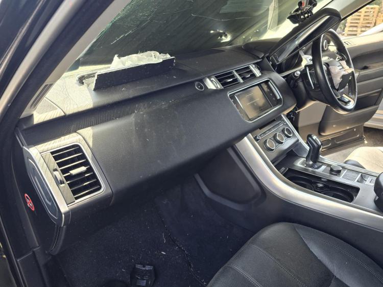 land rover Range Rover Sport L494 TDV6 SE Aug 2015 Parts & Wrecking
