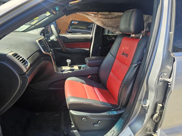 jeep Grand Cherokee LAREDO 4X2 Oct 2014 Parts & Wrecking
