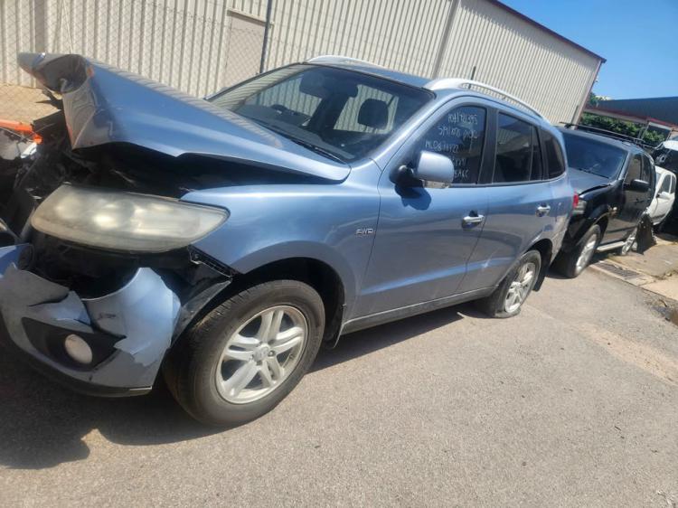 hyundai Santa Fe SANTA FE 2010 Parts & Wrecking