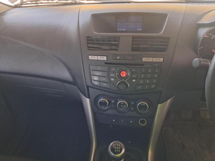 mazda Bt50 UP-UR 2014 Parts & Wrecking
