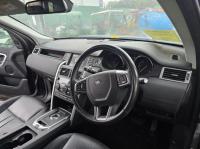 2017 Land Rover Discovery Sport L550 SD4 SE image 6