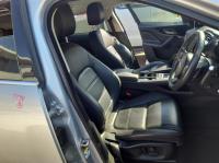 2017 Jaguar F Pace 2.0DT AUTO 8SPD AWD 20D PRESTIGE image 6