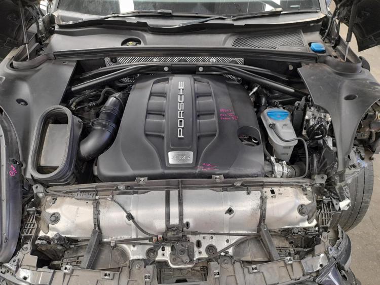 porsche Macan S 3.0DT CBTA AUTO 7SPD AWD May 2016 Parts & Wrecking