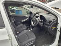 2015 Hyundai Accent RB image 6