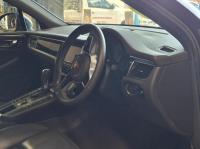 2016 Porsche Macan 95B image 6