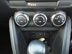 2021 Mazda 2 EVOLVE image 6