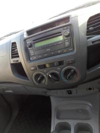 2009 Toyota Hilux 4X2 WORKMATE image 6