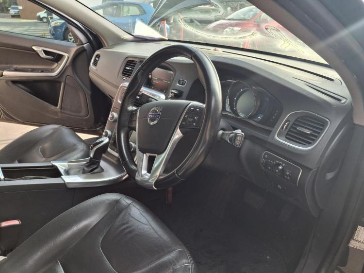 volvo S60 Nov 2015 Parts & Wrecking