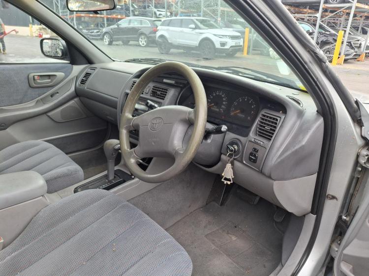 toyota Avalon MCX10R May 2001 Parts & Wrecking