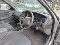 2001 Toyota Avalon MCX10R image 6