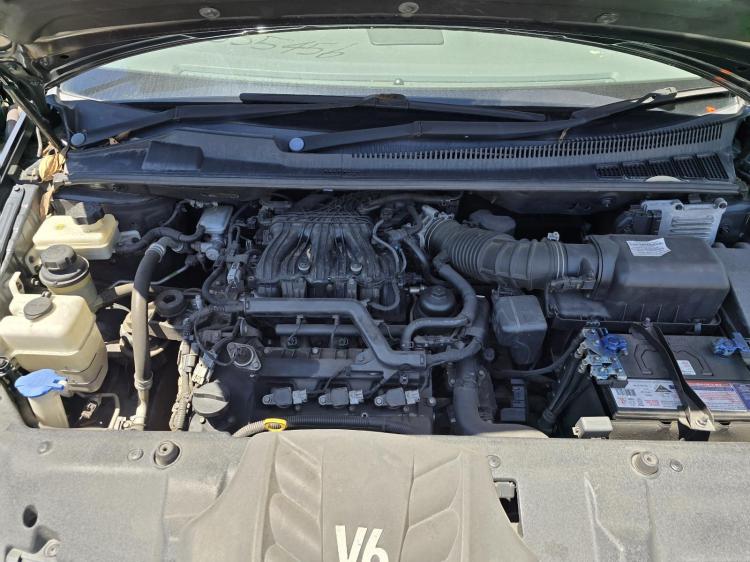 kia Grand Carnival VQ SI Jul 2013 Parts & Wrecking