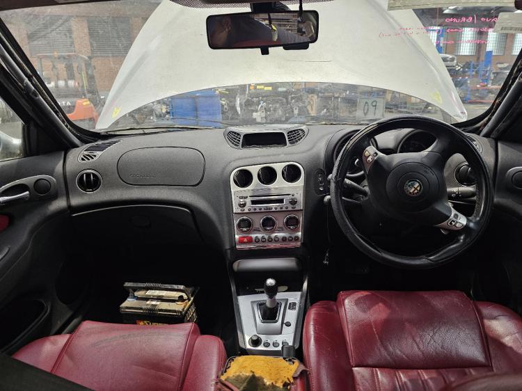 alfa romeo 156 2.0L SEDAN 937A1000 5SPD SELESPEED AMT FWD JTS Dec 2003 Parts & Wrecking