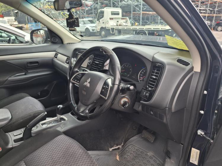 mitsubishi Outlander ZJ Sep 2014 Parts & Wrecking