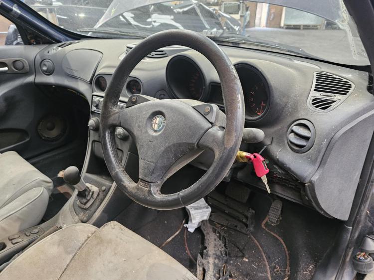 alfa romeo 156 2.0L SEDAN AR32301 5SPD  AMT FWD 16V TWIN SPARK Jan 2001 Parts & Wrecking