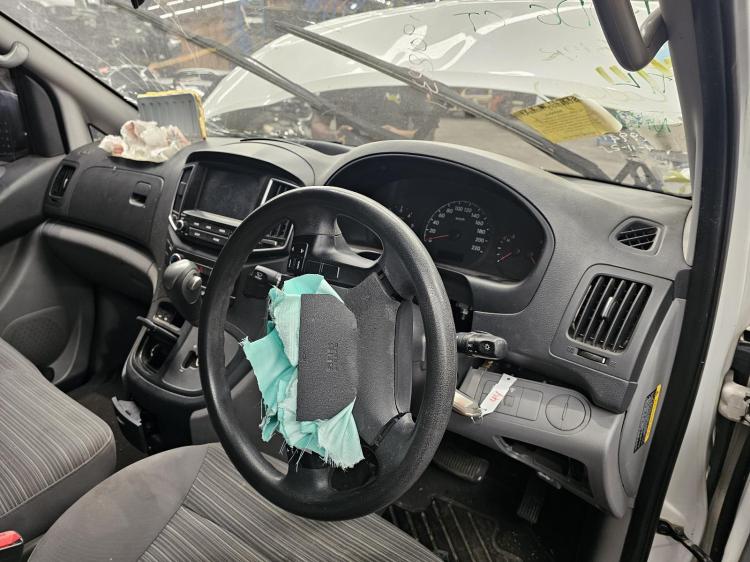 hyundai Iload 2.5DT D4CB AUTO 5SPD RWD TQ3 3S TWING SWING Jun 2017 Parts & Wrecking