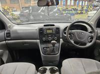 2013 Kia Grand Carnival 2.2DT D4HB AUTO 6SPD FWD SI A/T image 6