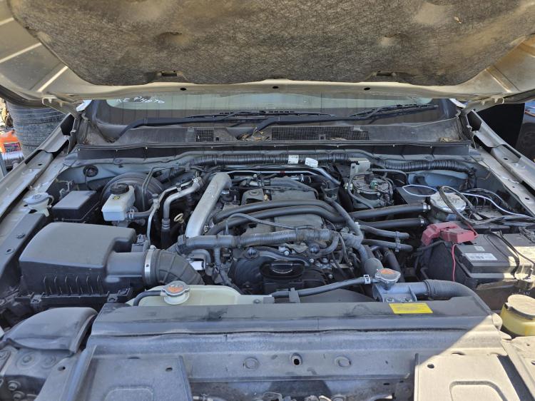 nissan Navara NP300 ST Oct 2015 Parts & Wrecking