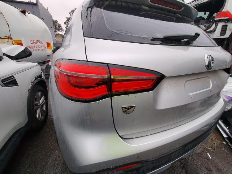 mg Hs 2022 Parts & Wrecking