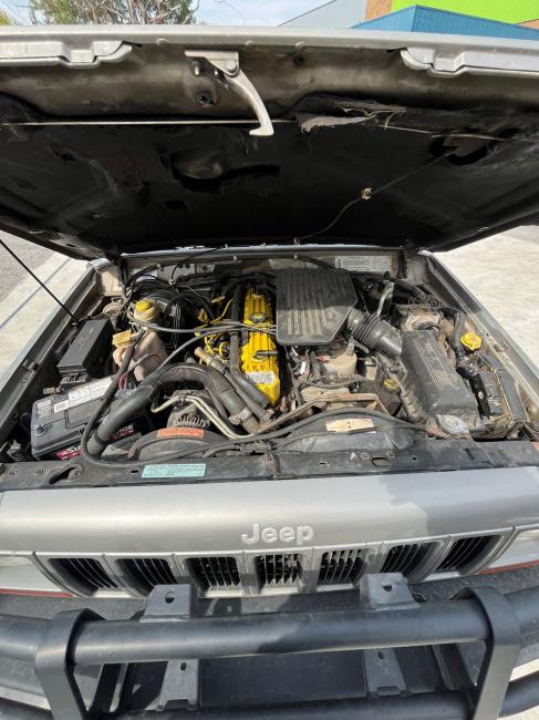 jeep Cherokee Classic Wagon XJ Oct 2000 Parts & Wrecking