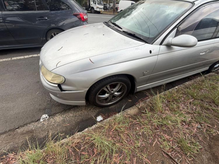 holden Commodore 2002 Parts & Wrecking