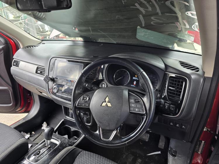 mitsubishi Outlander ZK LS Jan 2018 Parts & Wrecking