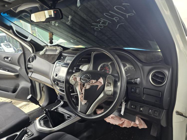 nissan Navara NP300 SL Jan 2018 Parts & Wrecking